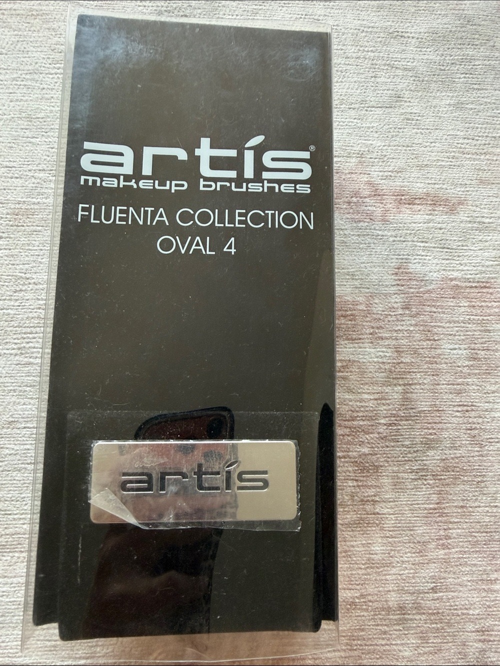 artis Fluenta Collection Oval 4 Makeup Brush - Black NIB